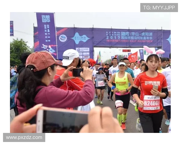 武汉街舞队在马拉松大满贯中的力量展现与精彩点评